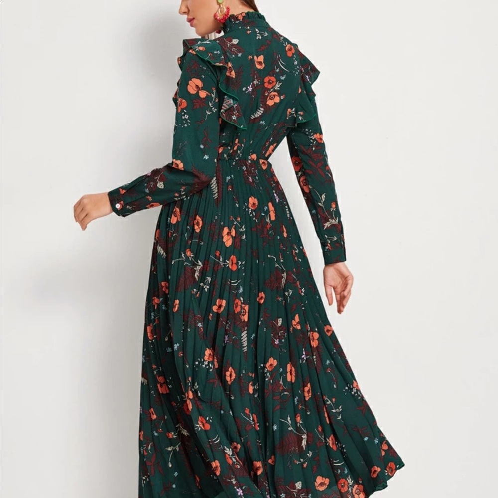 Tie neck floral print dress - Picture 6 of 8